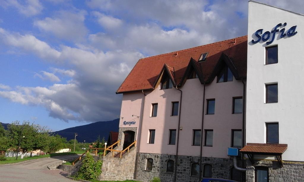 Hotel Sofia Бран Экстерьер фото